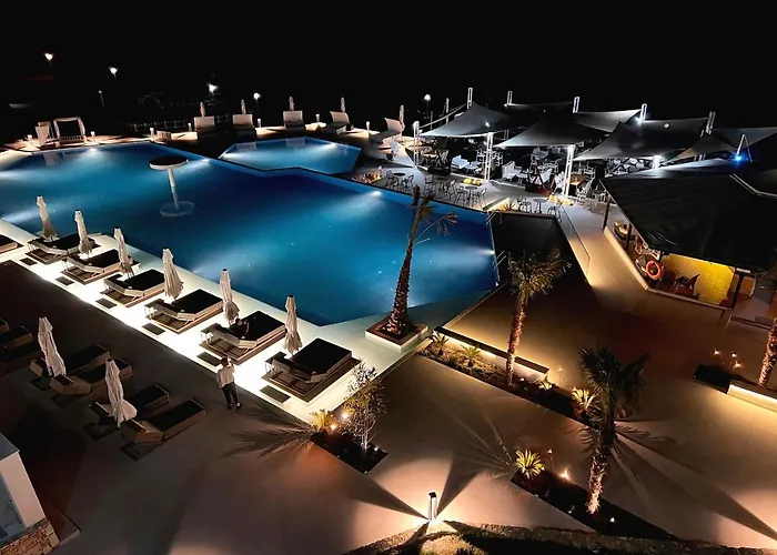 Hotel Blue Dream Palace Tripiti