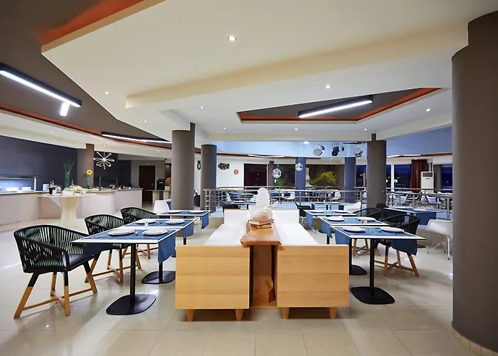 Blue Dream Palace Tripiti 5* Skála Marión