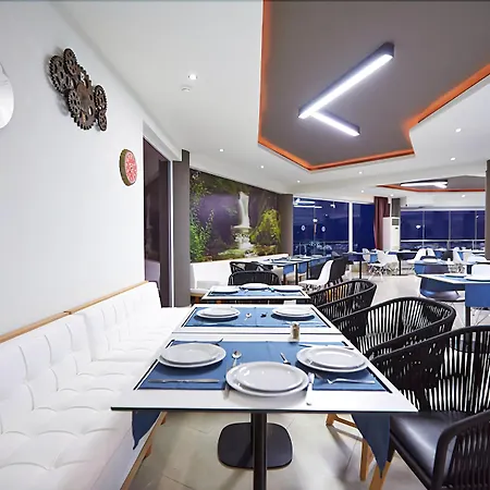 Хотел Blue Dream Palace Tripiti