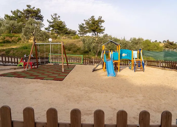 Blue Dream Palace Tripiti Skála Marión