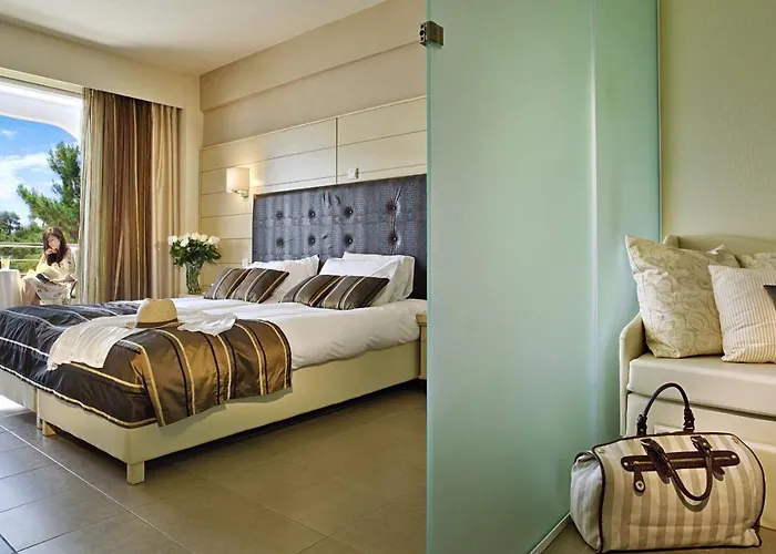 Blue Dream Palace Tripiti Otel Skála Marión